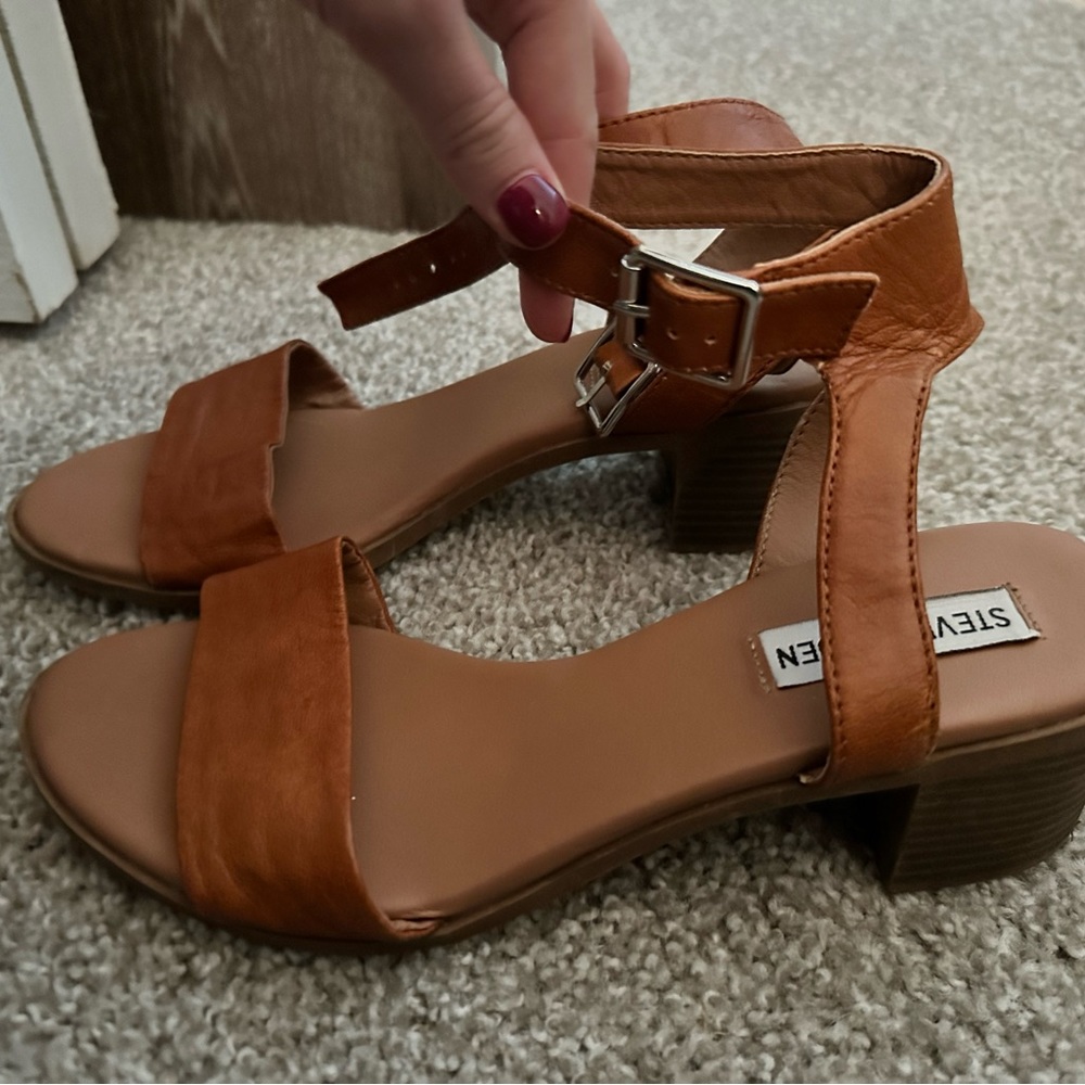 Steve Madden sandals